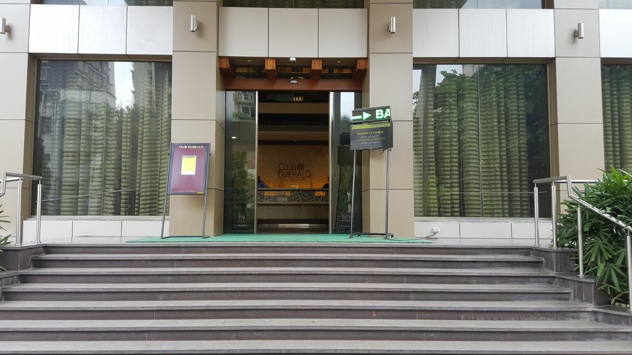 Club Emerald Мумбай Екстериор снимка